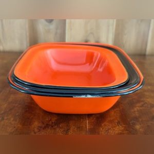 3 vintage enamelware nesting pans